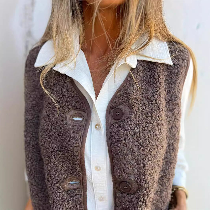 Cecile | Damen Winter-Cardigan aus weicher Wolle mit Knöpfen 